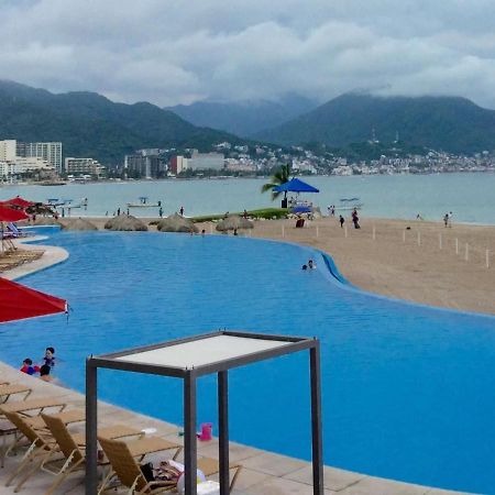Apartamentos Grand Venetian Puerto Vallarta Exterior photo