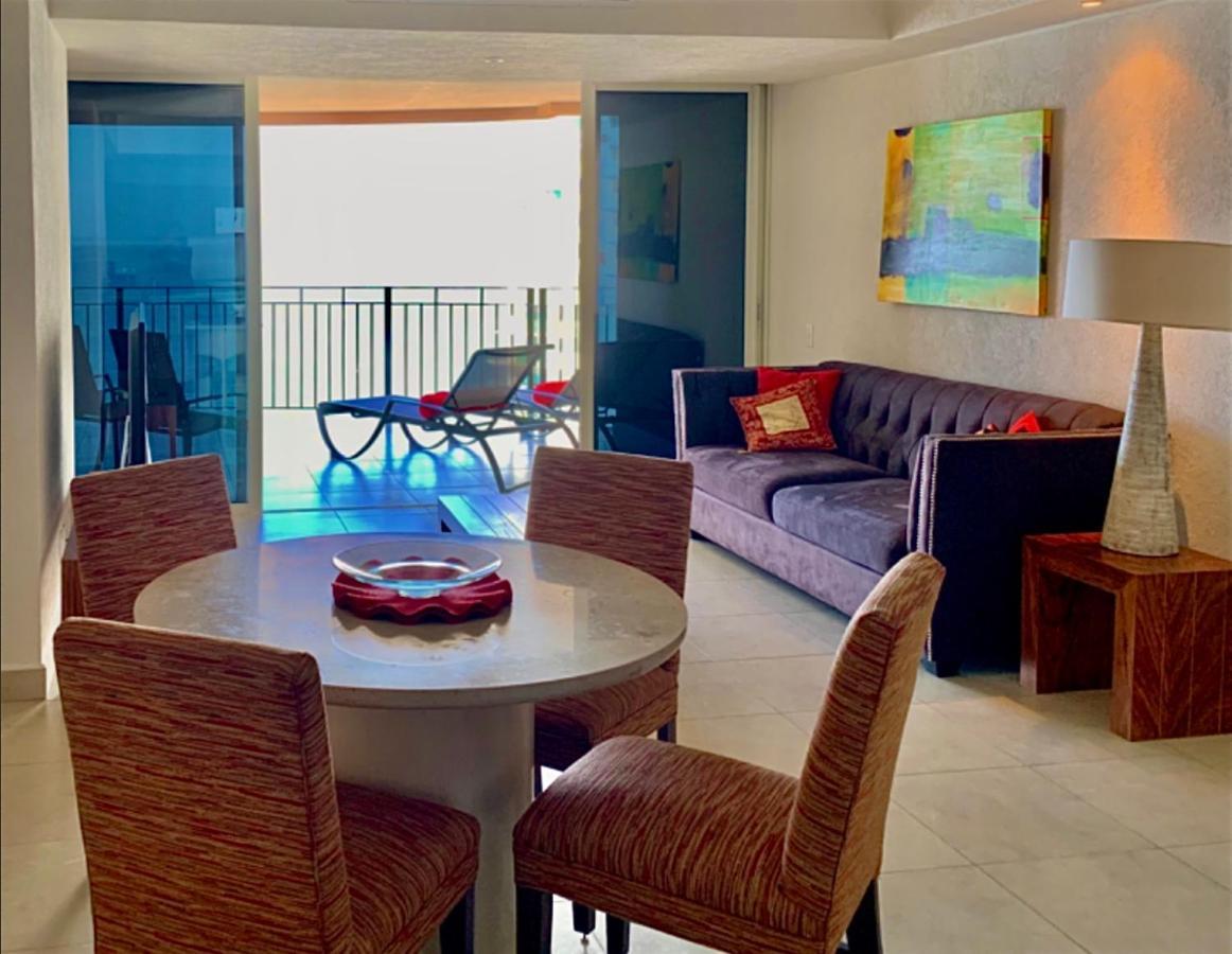 Apartamentos Grand Venetian Puerto Vallarta Exterior photo