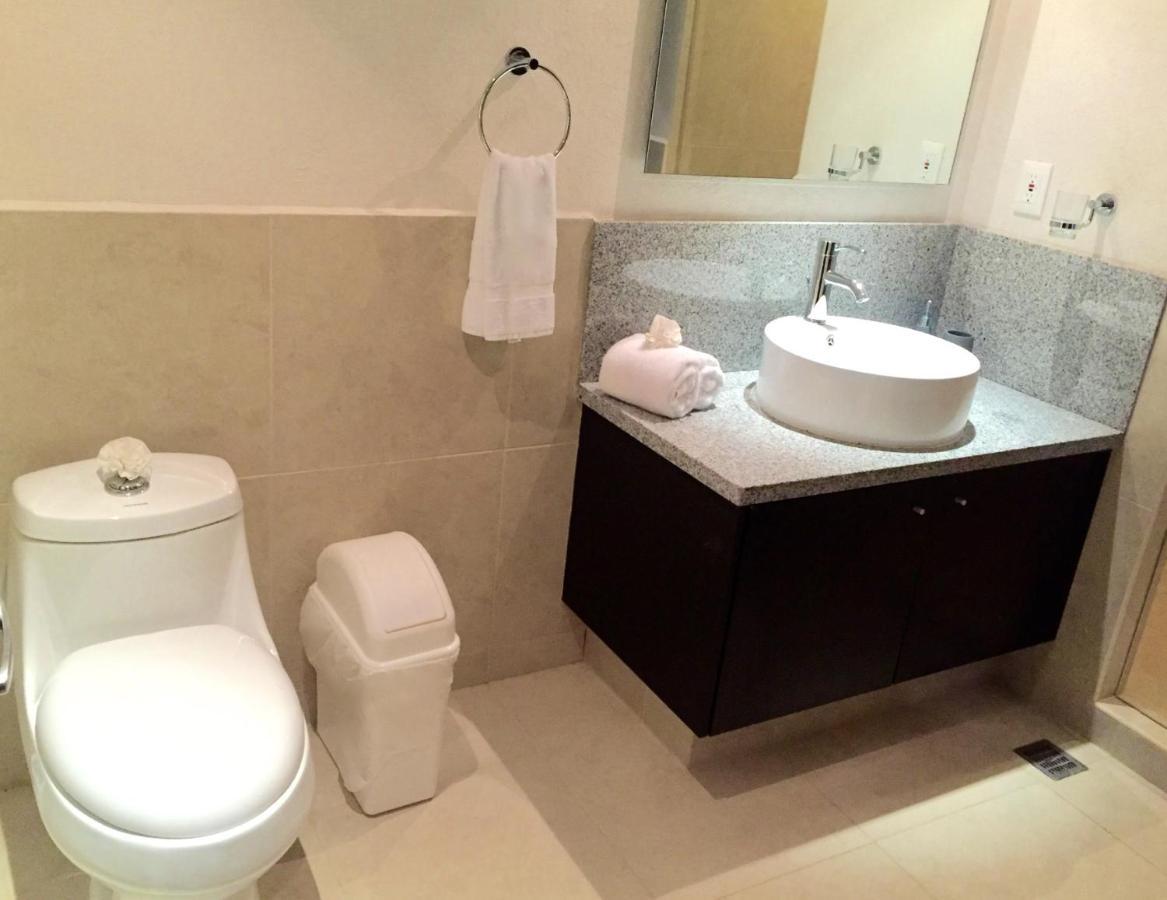Apartamentos Grand Venetian Puerto Vallarta Room photo